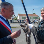 Cérémonie du 8 mai à St Crespin sur Moine | Sèvremoine. Pendant la cérémonie, Hubert Poiron et Jean-Claude Rousset ont reçu la médaille de porte-drapeau. ©Olivier Rahard